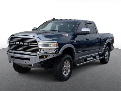 2022 RAM 2500 Laramie Crew Cab 4x4 6'4' Box