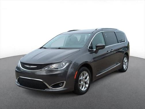 2018 Chrysler Pacifica Touring-L Plus