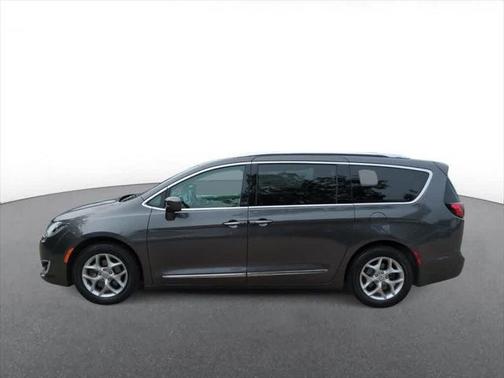 2018 Chrysler Pacifica Touring-L Plus
