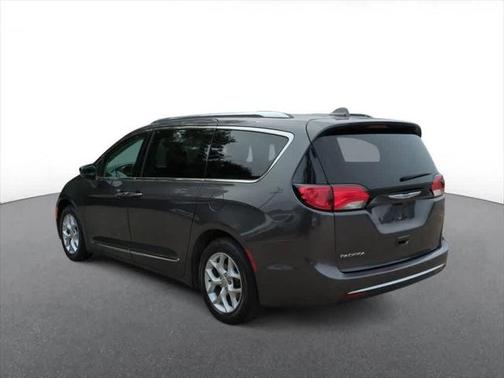 2018 Chrysler Pacifica Touring-L Plus
