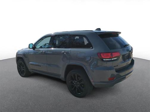 2022 Jeep Grand Cherokee Laredo