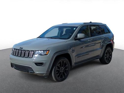 2022 Jeep Grand Cherokee Laredo
