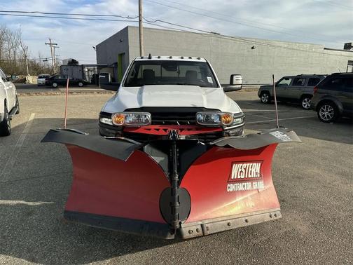 2026 RAM 2500 Tradesman Regular Cab 4x4 8' Box