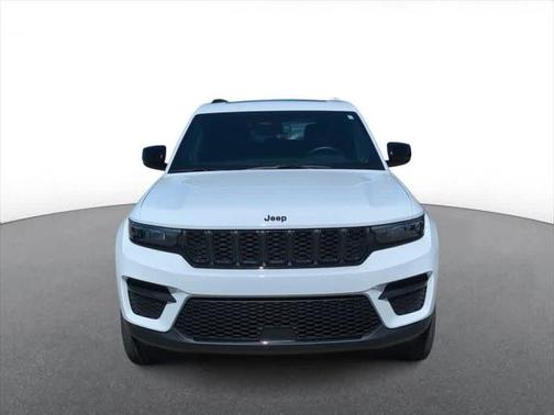 2022 Jeep Grand Cherokee Altitude