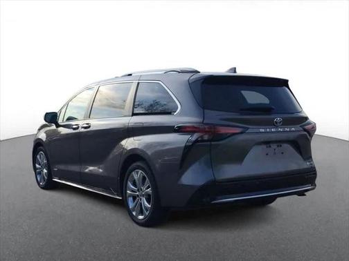 2021 Toyota Sienna Platinum 7 Passenger