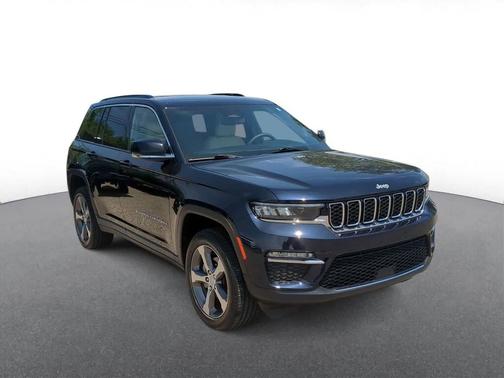 Midnight Sky 2024 Jeep Grand Cherokee Limited