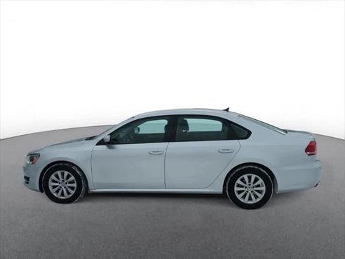 2014 Volkswagen Passat 2.5L Wolfsburg Edition