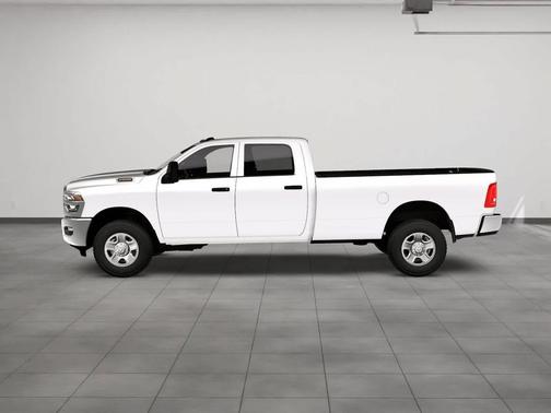 2026 RAM 2500 Tradesman Crew Cab 4x4 8' Box