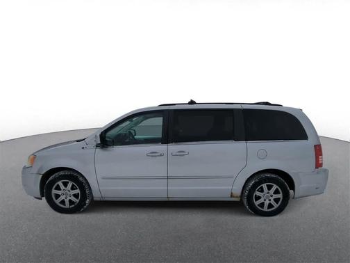 2010 Chrysler Town & Country Touring