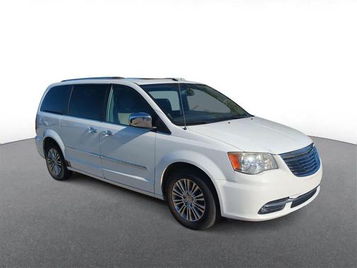 2011 Chrysler Town & Country Limited