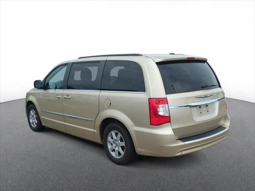 2011 Chrysler Town & Country Touring