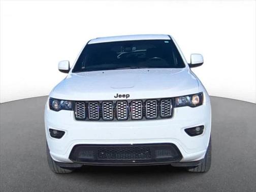 2022 Jeep Grand Cherokee Laredo