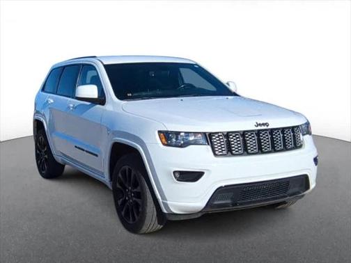 2022 Jeep Grand Cherokee Laredo