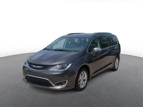 Granite Crystal Metallic Clearcoat 2020 Chrysler Pacifica Limited