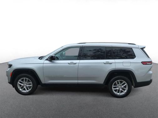 2022 Jeep Grand Cherokee L Laredo