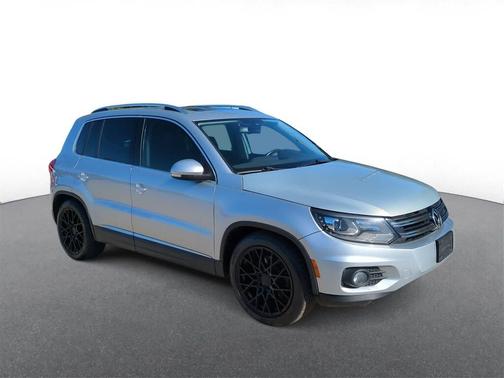 2016 Volkswagen Tiguan SE