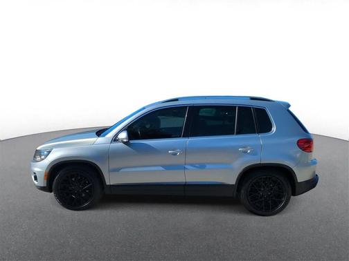 2016 Volkswagen Tiguan SE