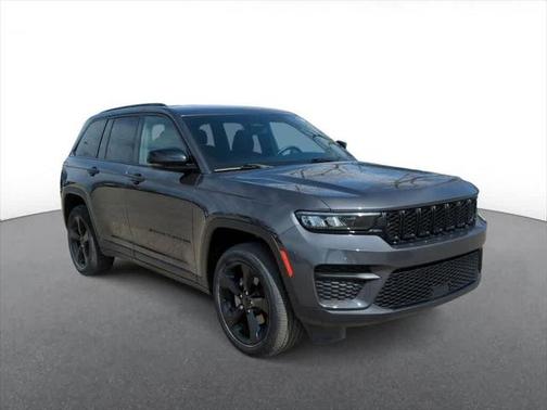 2022 Jeep Grand Cherokee Altitude
