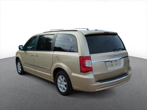 2011 Chrysler Town & Country Touring