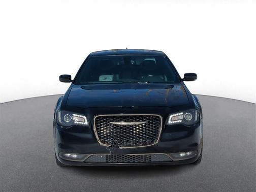 2016 Chrysler 300 S