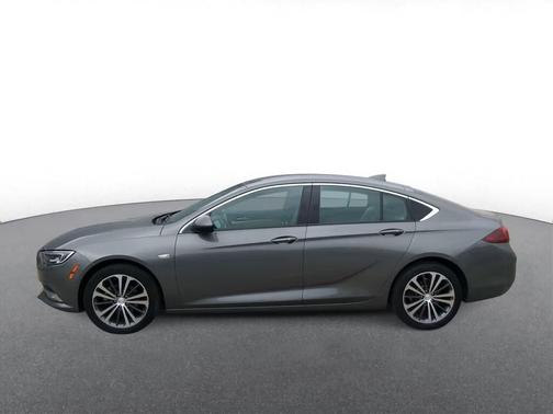 Smoked Pearl Metallic 2018 Buick Regal Sportback Essence