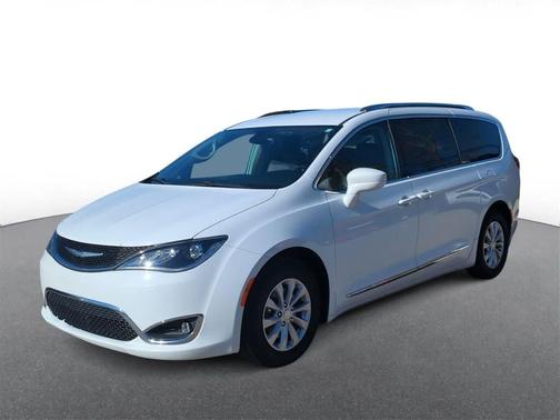2018 Chrysler Pacifica Touring-L Plus