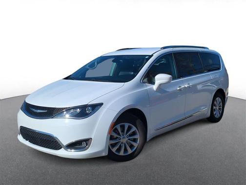 2018 Chrysler Pacifica Touring-L Plus