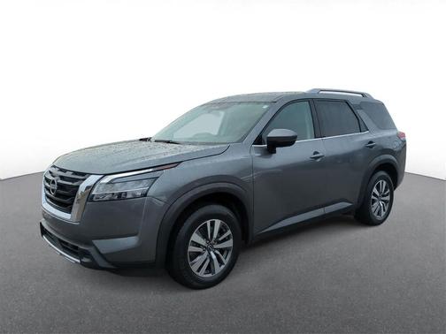 2023 Nissan Pathfinder SL 4WD