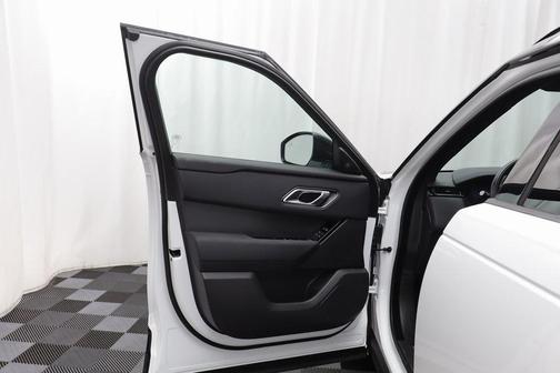 2025 Land Rover Range Rover Velar P250 SE R-Dynamic