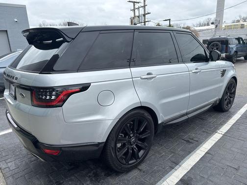2022 Land Rover Range Rover Sport HSE Silver Edition