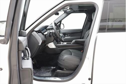 2025 Land Rover Range Rover P530 SE