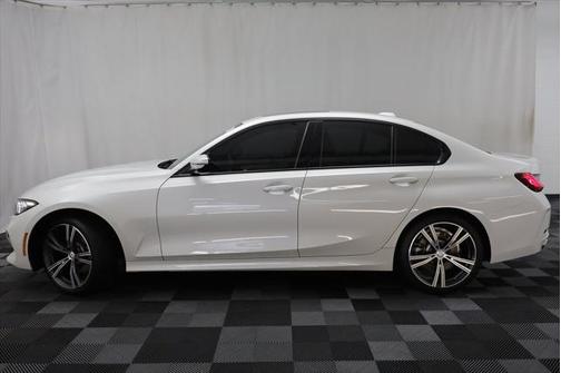 2023 BMW 330 xDrive