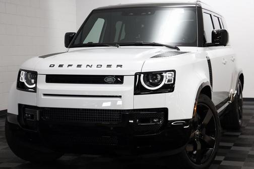 Fuji White 2025 Land Rover Defender 110 P400 X-Dynamic SE