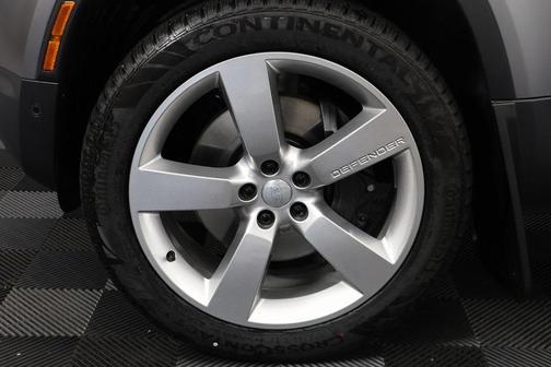 2024 Land Rover Defender 110 P500 SE