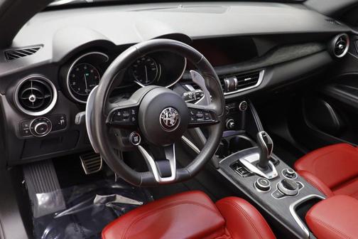 2023 Alfa Romeo Stelvio Sprint AWD