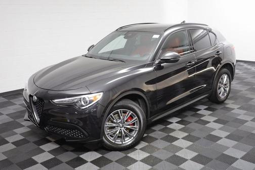 2023 Alfa Romeo Stelvio Sprint AWD
