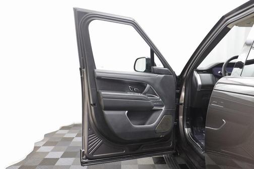 2023 Land Rover Range Rover First Edition