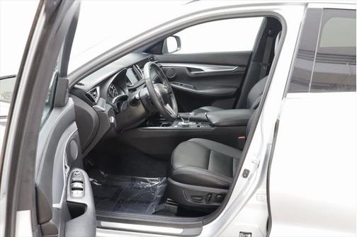 2022 INFINITI QX55 LUXE