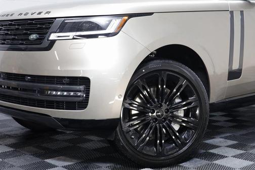 2026 Land Rover Range Rover SE