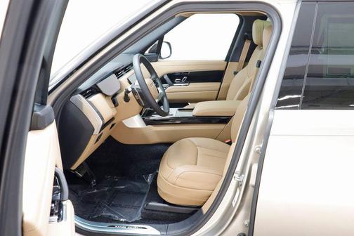 2026 Land Rover Range Rover P530 SE