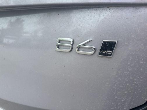 Gray 2026 Volvo XC90 Plus, B6 AWD Gas (mild hybrid), Gasoline, Bright, 7 Seats