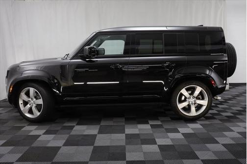 2025 Land Rover Defender 110 P500 X-Dynamic SE