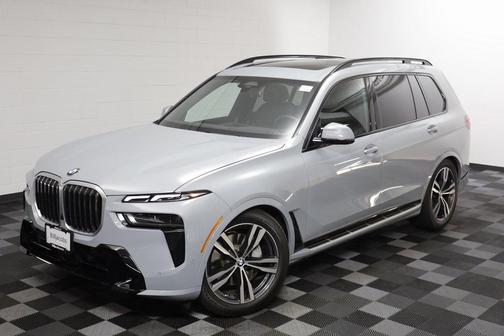 2025 BMW X7 xDrive40i