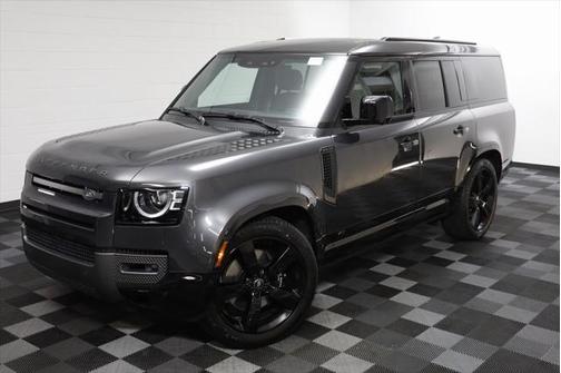 2025 Land Rover Defender V8