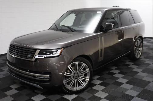 2025 Land Rover Range Rover P530 SE