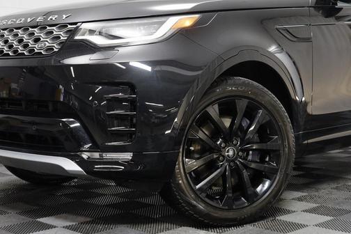 2026 Land Rover Discovery Tempest Edition