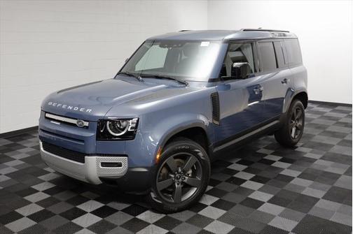2025 Land Rover Defender 110 P300