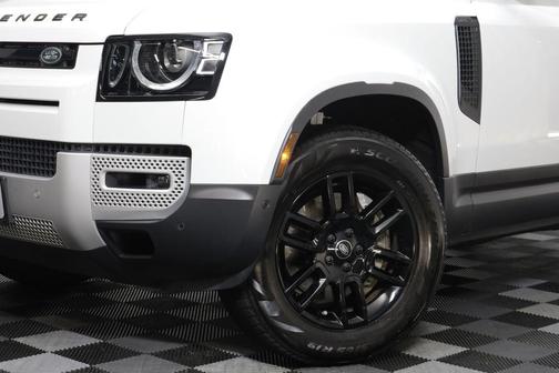 Fuji White 2025 Land Rover Defender 110 P400 S