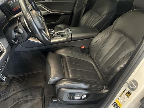 2020 BMW X5 M50i