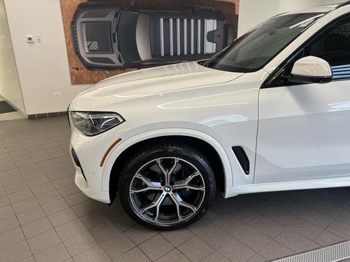 2020 BMW X5 M50i
